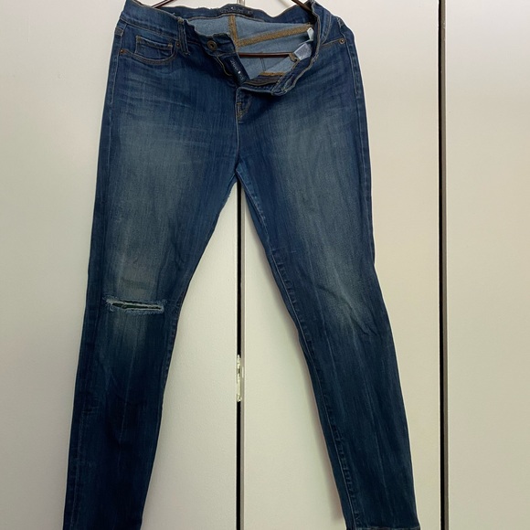 lucky brand jeans vs levis